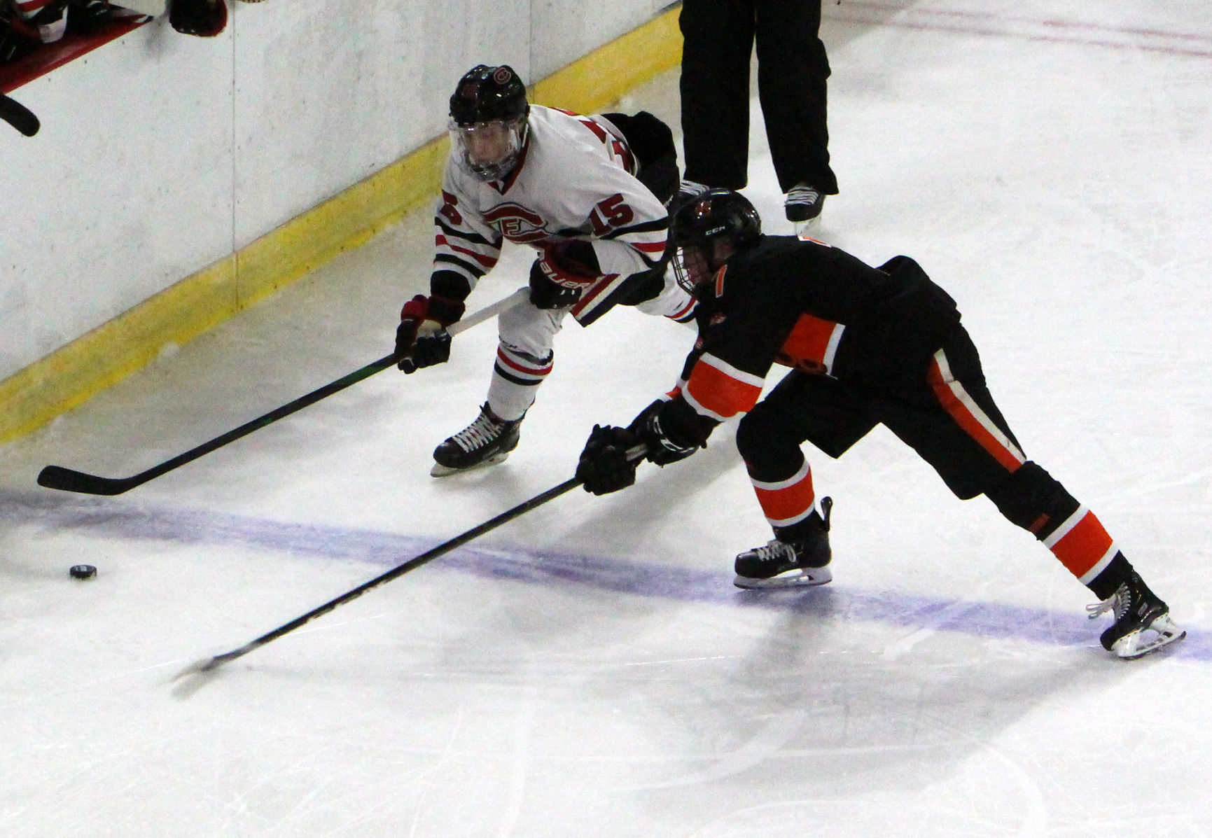 Chi-Hi boys hockey vs Verona at Division 1 state semifinals 3-6-20